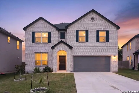 311 CARLITO CV