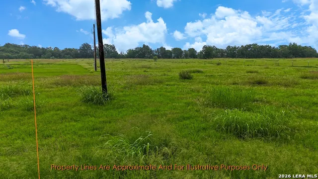 1448 County Road 6712 Tract B Lytle, TX 78052