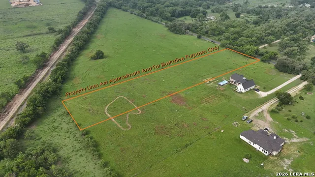 1448 County Road 6712 Tract B Lytle, TX 78052