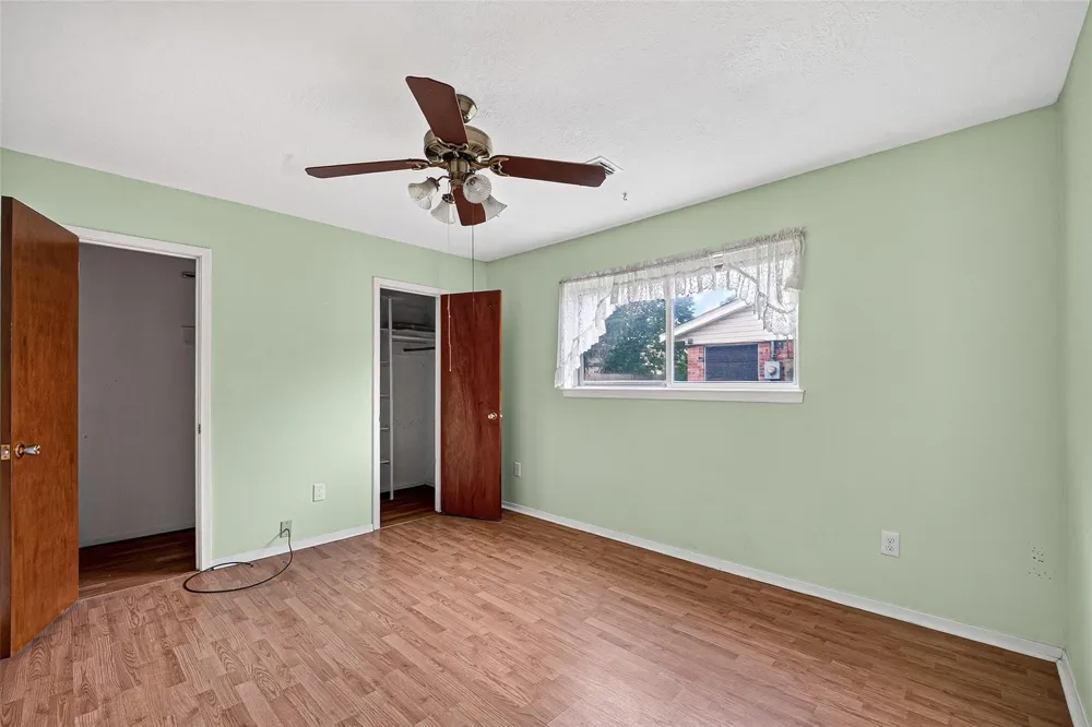 4701 Crepe Myrtle Lane Pasadena, TX 77505