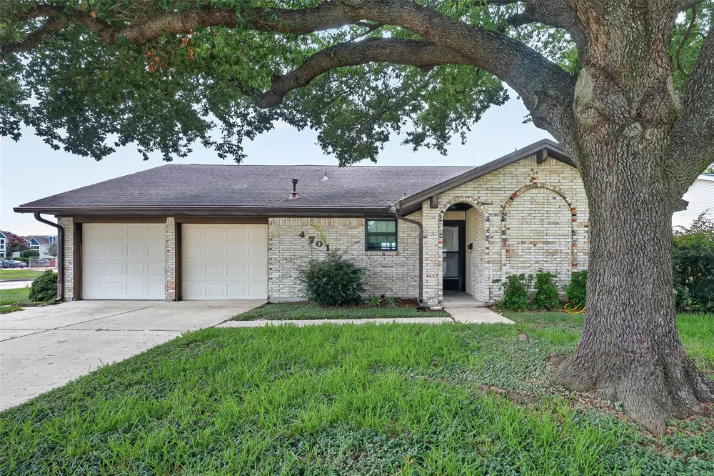 4701 Crepe Myrtle Lane Pasadena, TX 77505