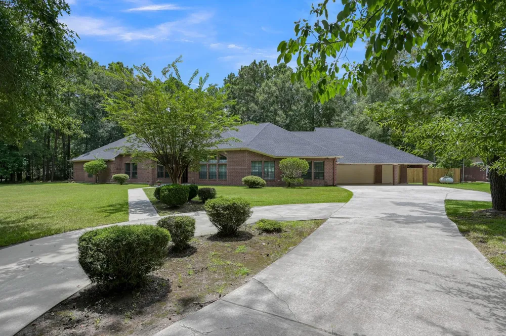 910 Commons Way Court Huffman, TX 77336