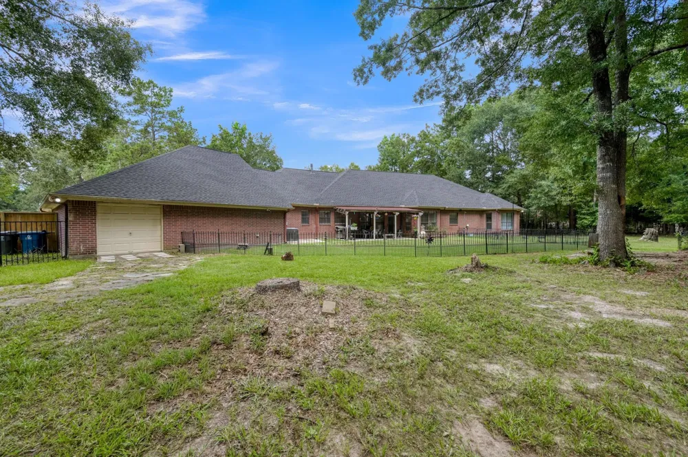 910 Commons Way Court Huffman, TX 77336