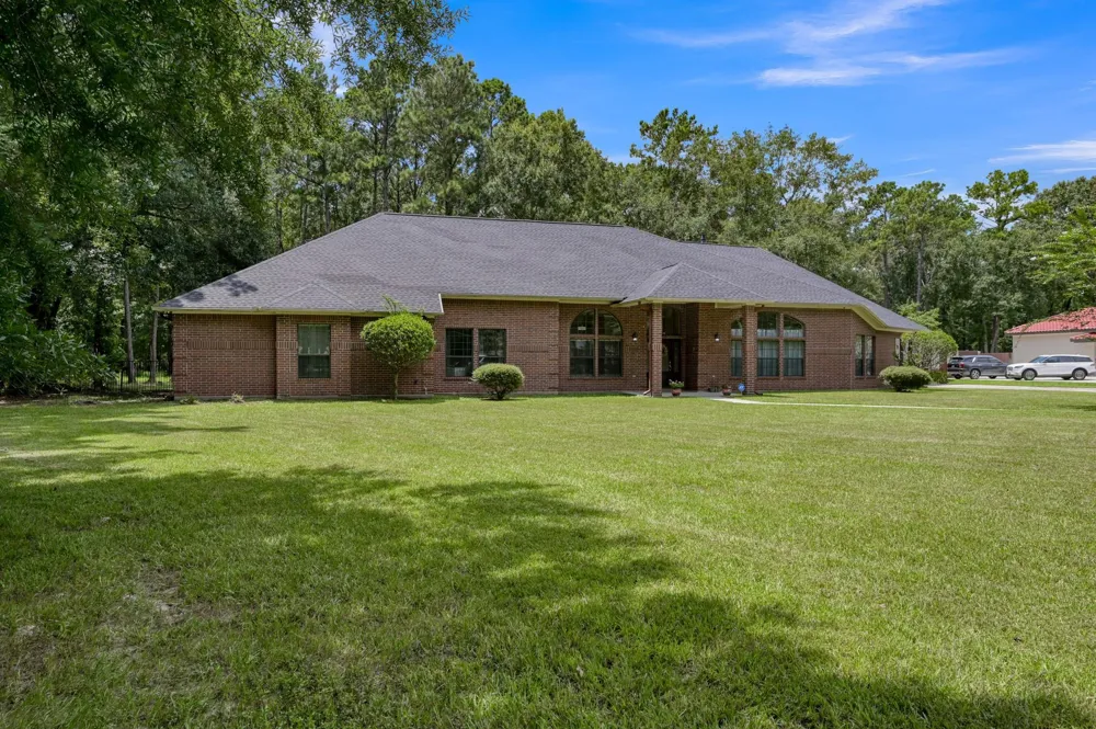 910 Commons Way Court Huffman, TX 77336
