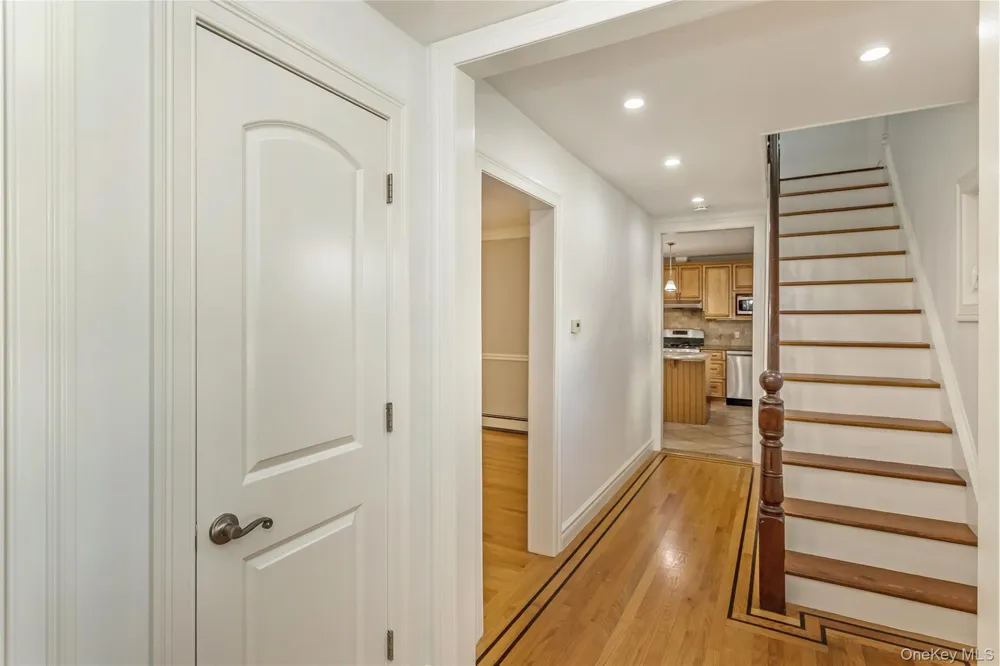 104 Sheridan Avenue Williston Park, NY 11596