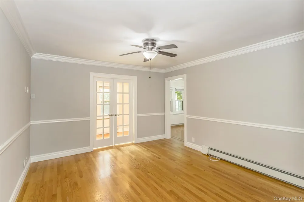104 Sheridan Avenue Williston Park, NY 11596