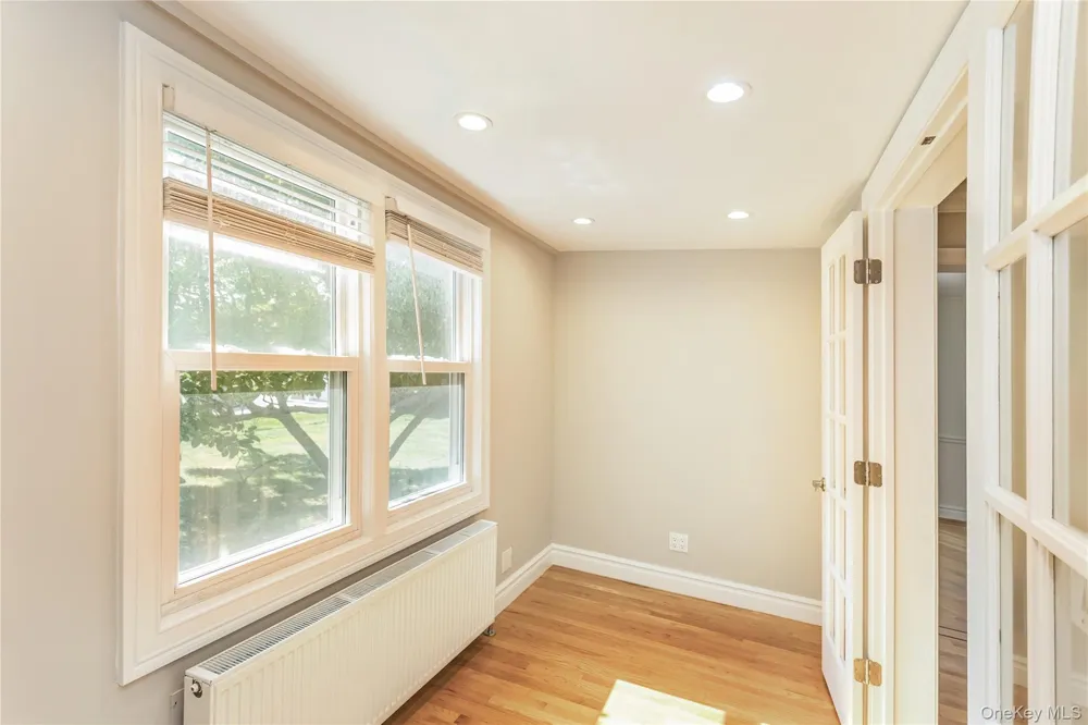 104 Sheridan Avenue Williston Park, NY 11596