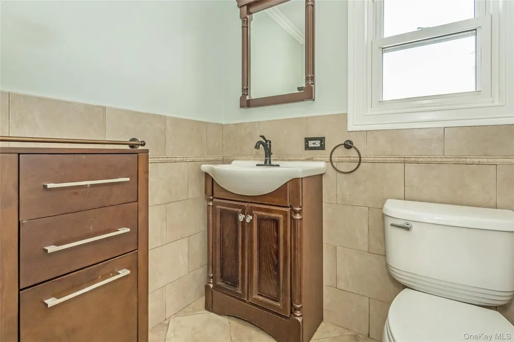 104 Sheridan Avenue Williston Park, NY 11596