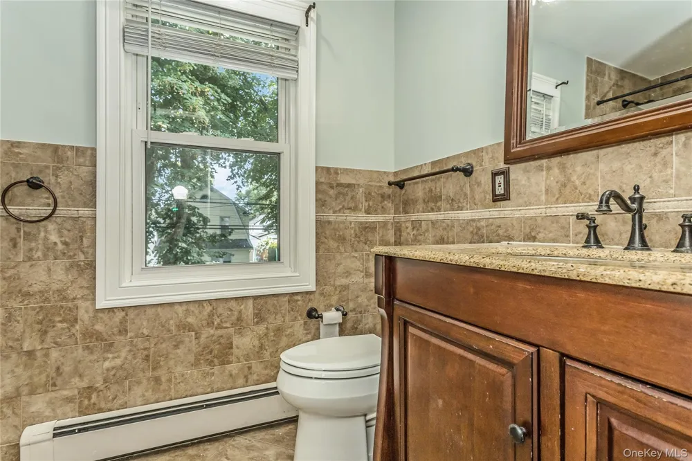 104 Sheridan Avenue Williston Park, NY 11596
