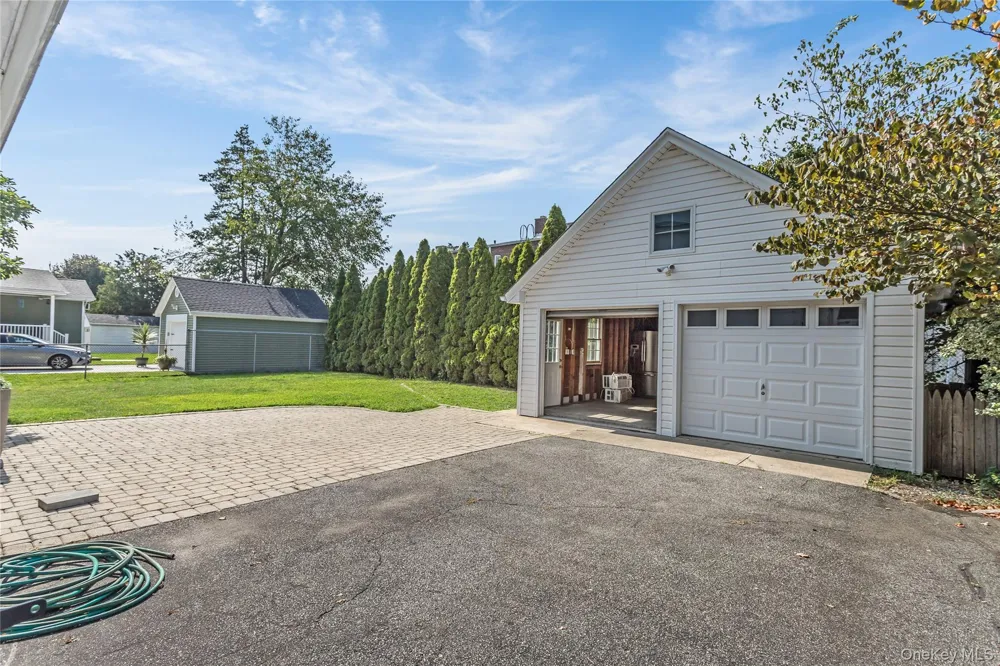 104 Sheridan Avenue Williston Park, NY 11596