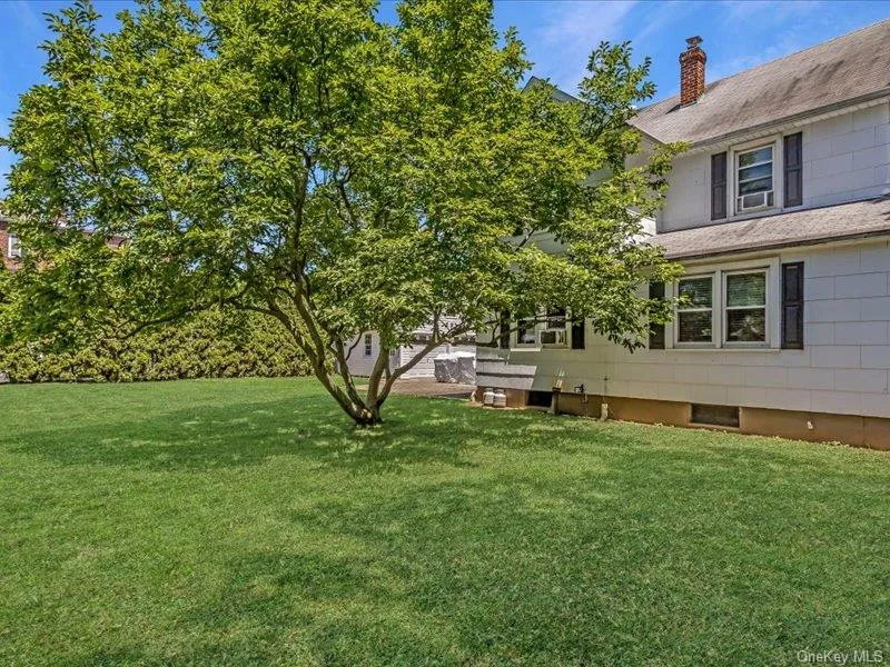 104 Sheridan Avenue Williston Park, NY 11596