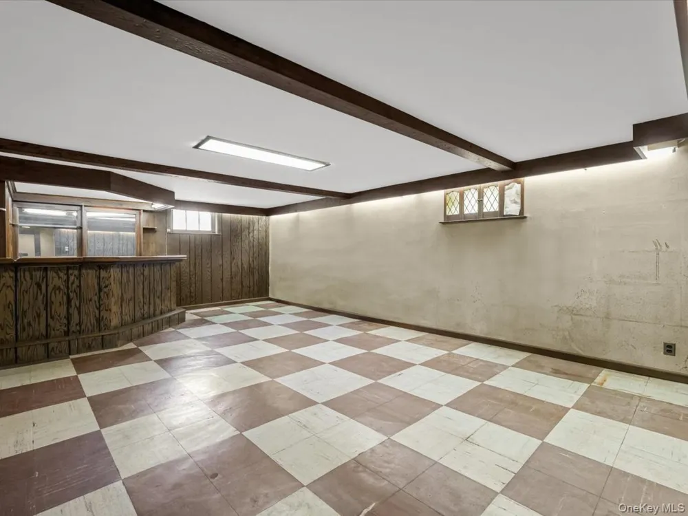 8026 217th Street Hollis Hills, NY 11427