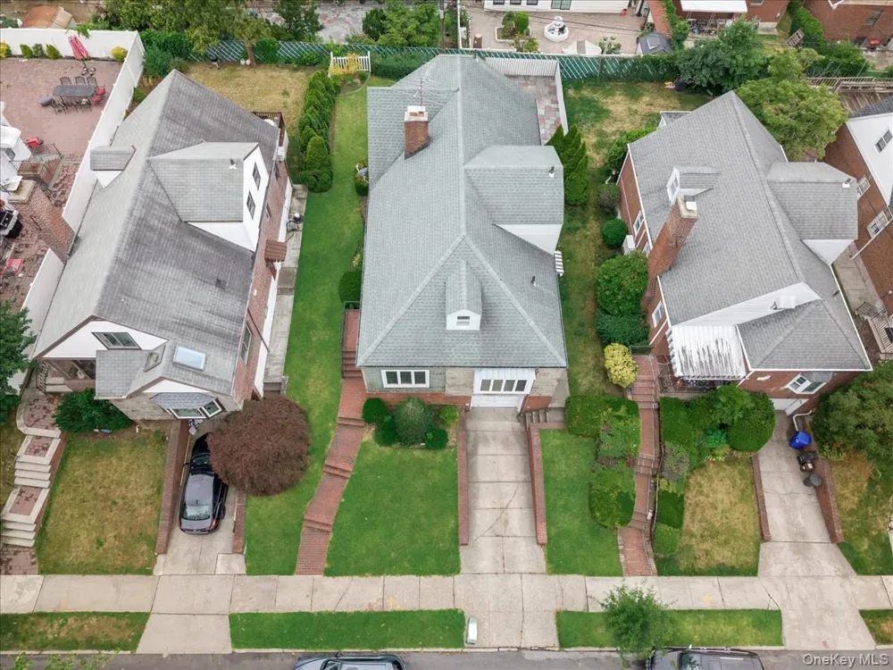 8026 217th Street Hollis Hills, NY 11427