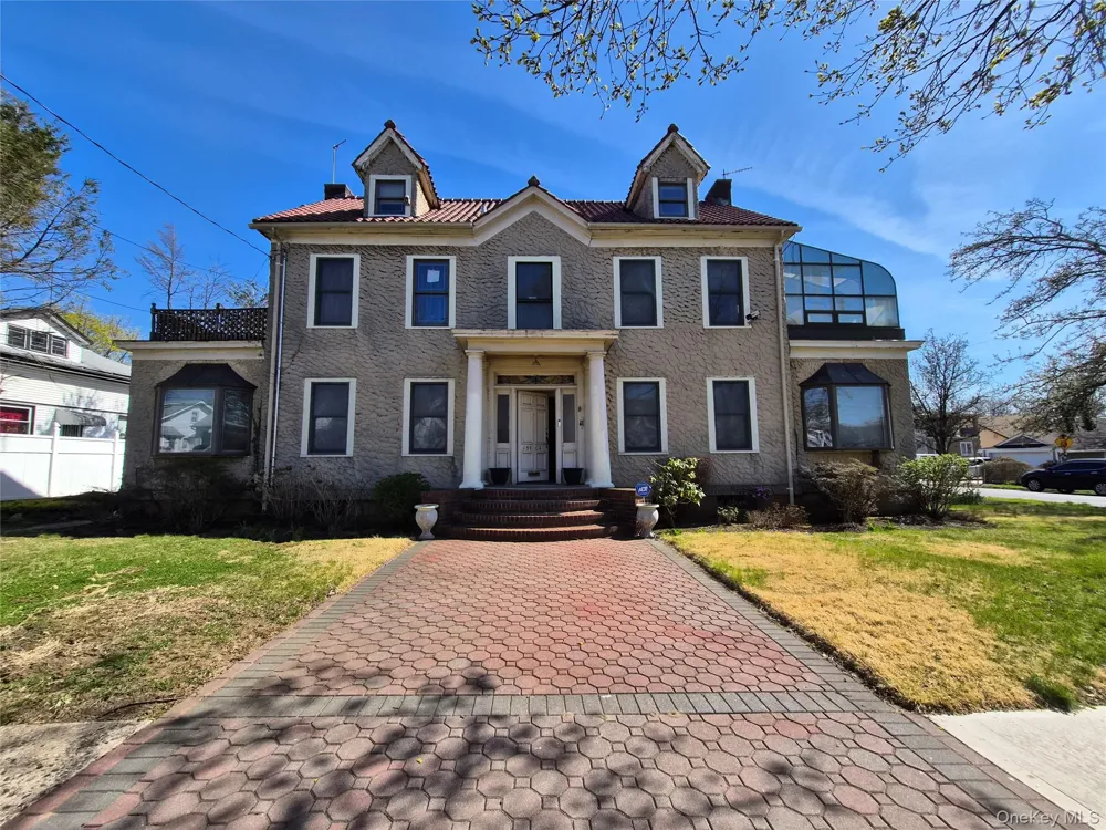19404 110th Road Saint Albans, NY 11412