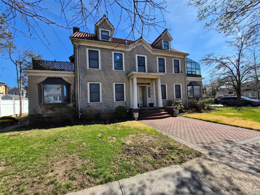 19404 110th Road Saint Albans, NY 11412