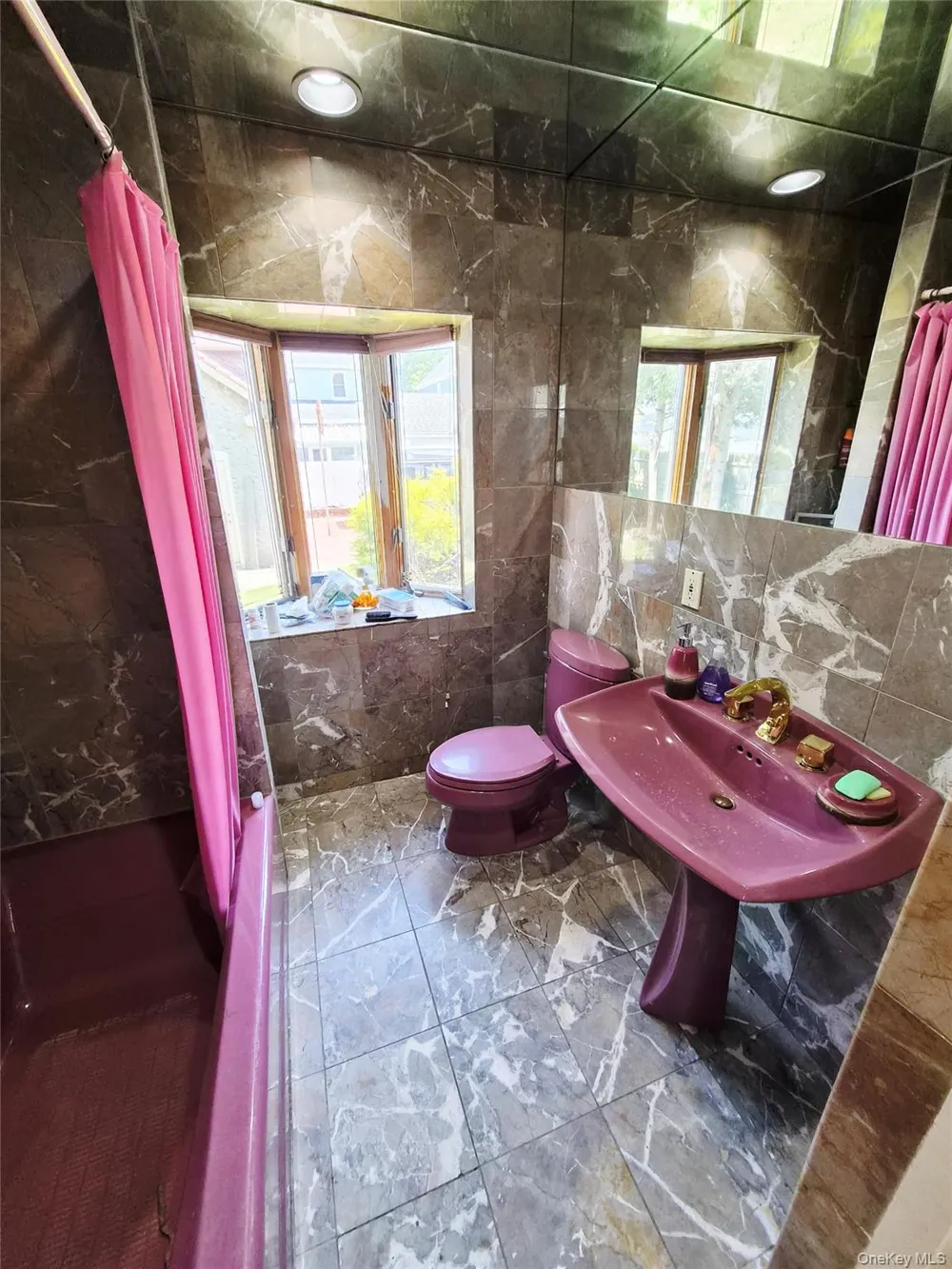 19404 110th Road Saint Albans, NY 11412