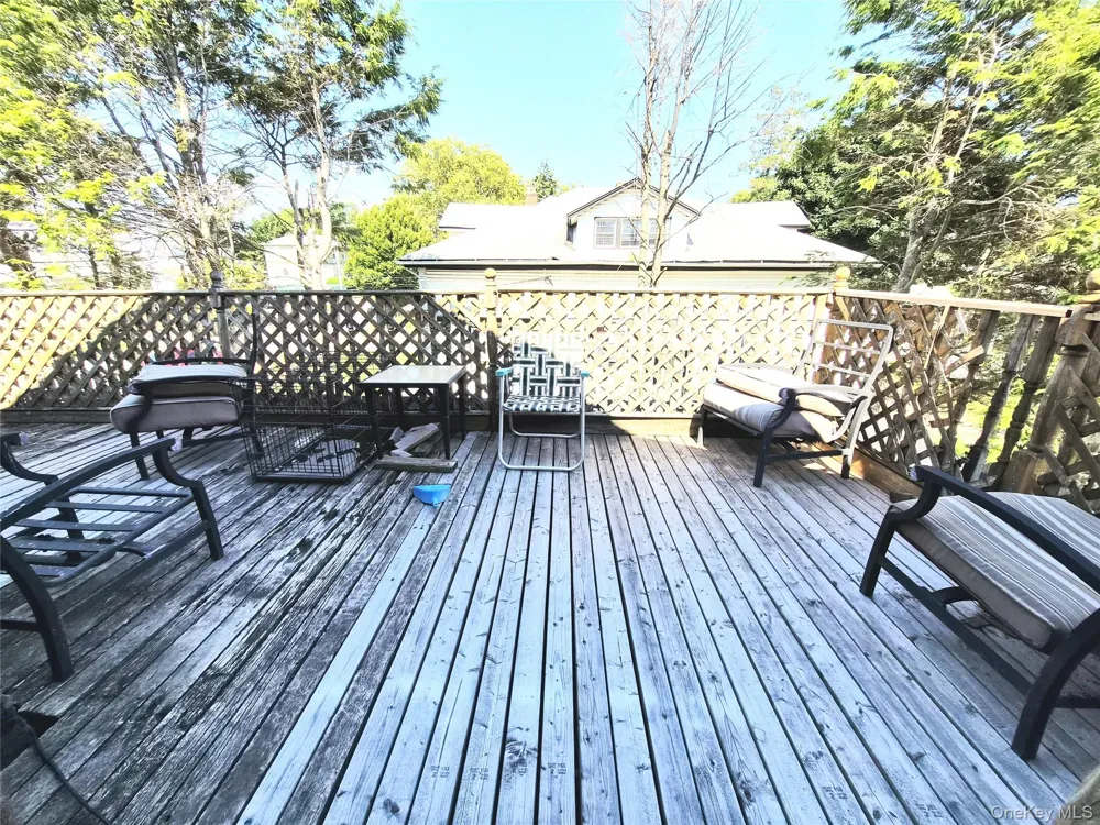 19404 110th Road Saint Albans, NY 11412
