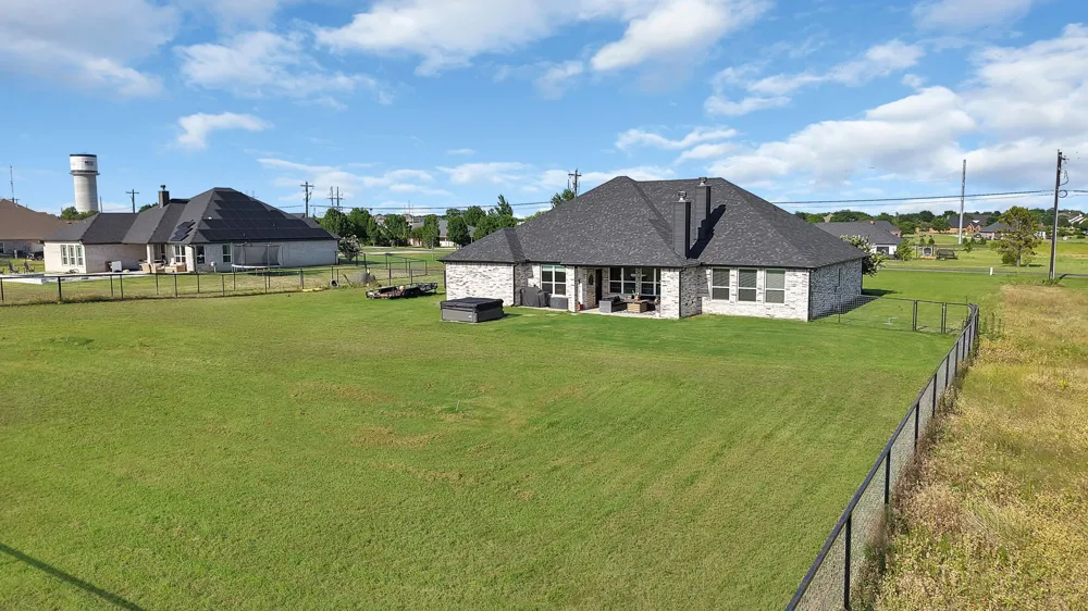 259 Durning Road Van Alstyne, TX 75495