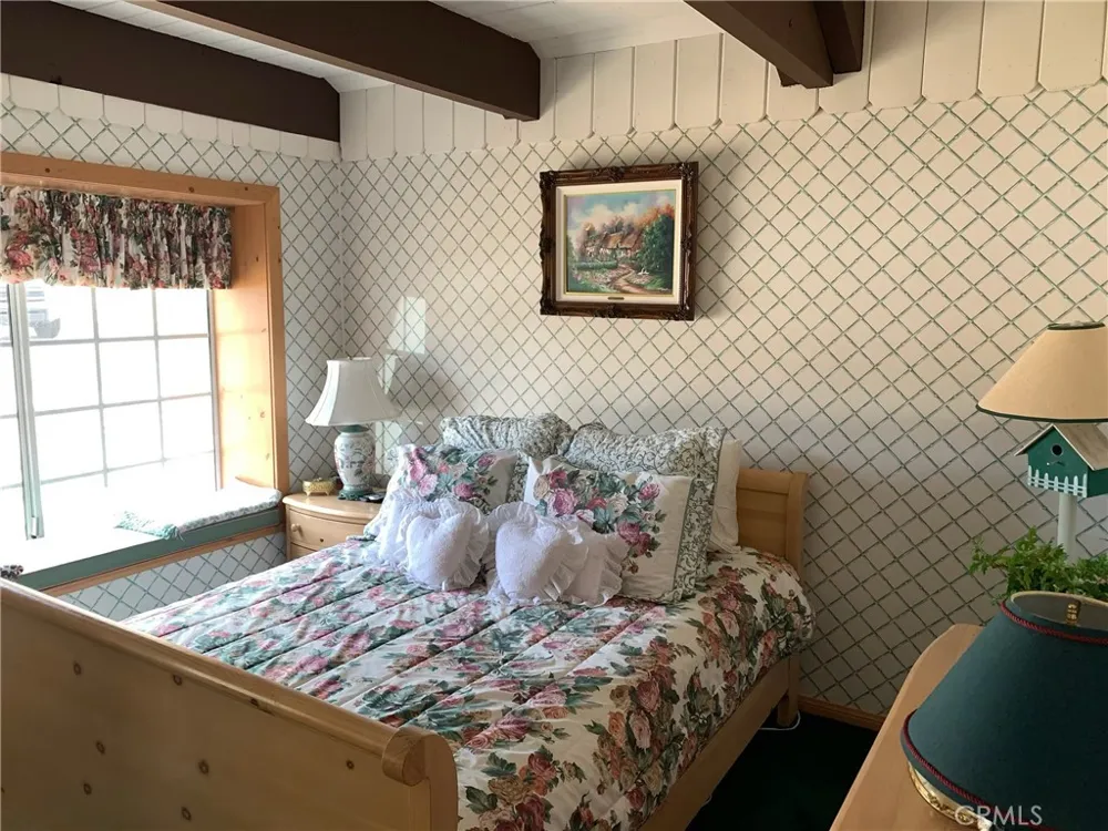 1136 Mount Verde Big Bear City, CA 92314