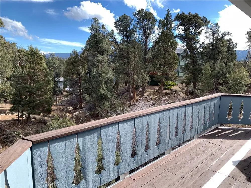 1136 Mount Verde Big Bear City, CA 92314