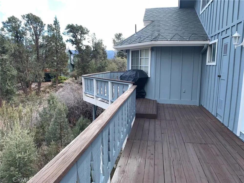 1136 Mount Verde Big Bear City, CA 92314