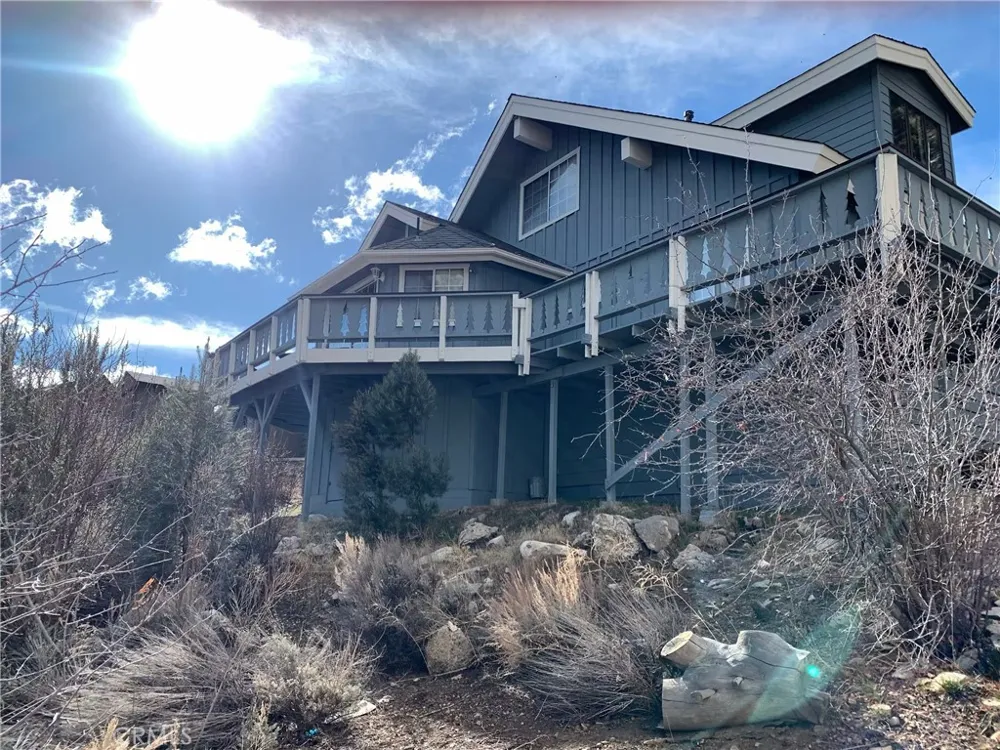 1136 Mount Verde Big Bear City, CA 92314