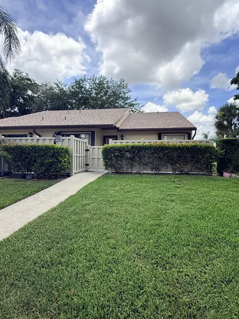 1017 Green Pine Boulevard #H