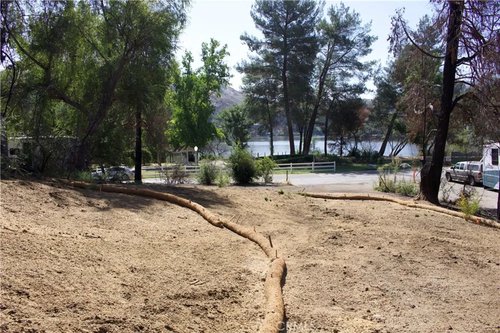 29081 Lake Vista Agoura, CA 91301