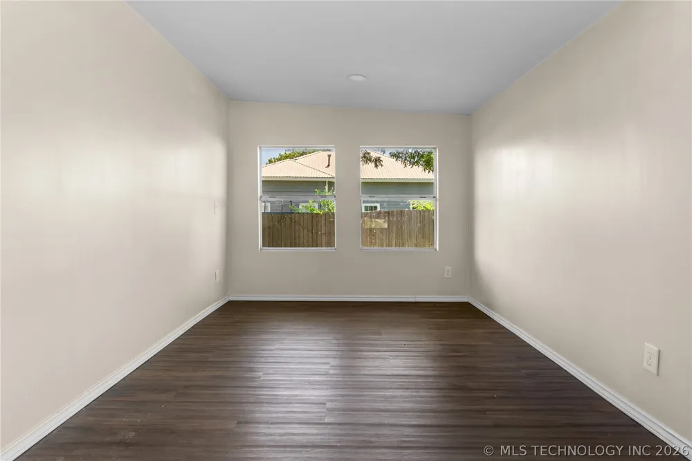 401 S 2nd Avenue Madill, OK 73446