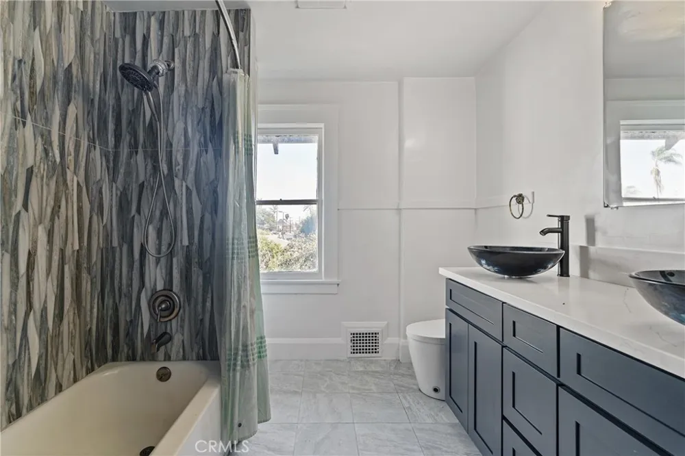 305 F National City, CA 91950