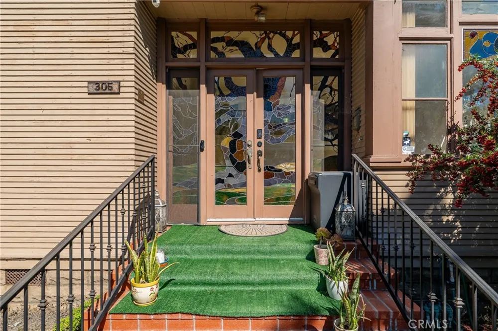 305 F National City, CA 91950
