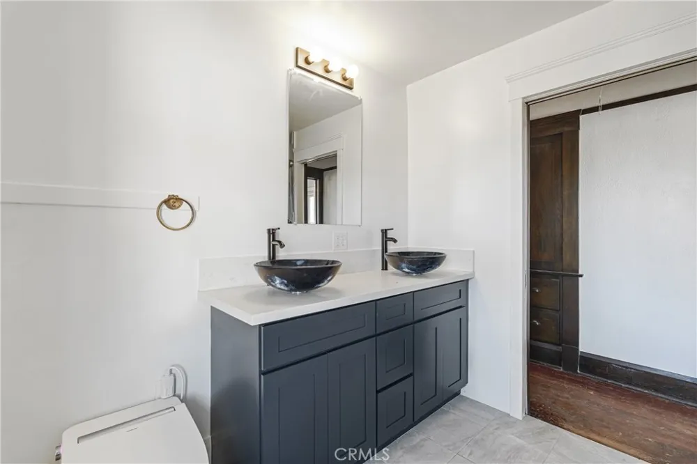 305 F National City, CA 91950