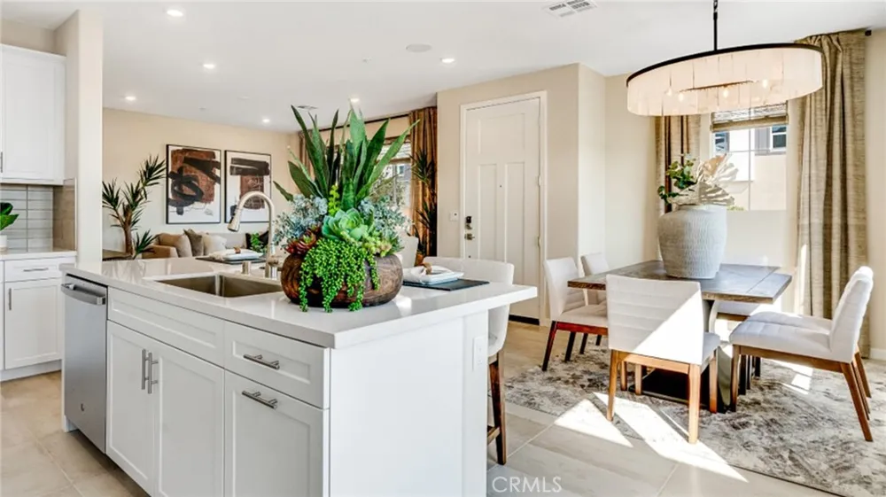 2845 E Amberley Privado Ontario, CA 91762