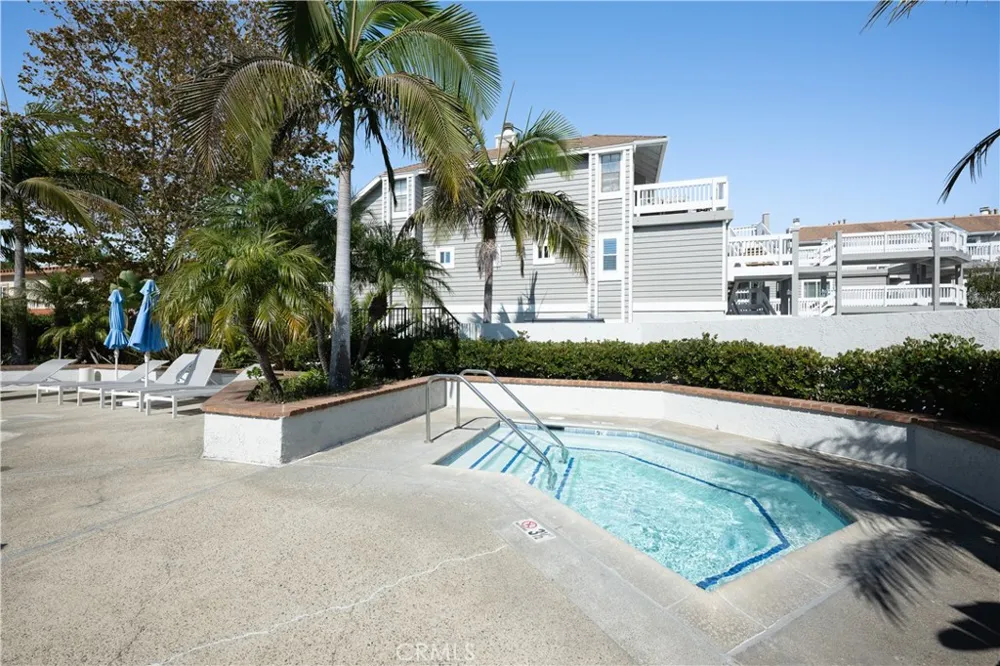 4682 Warner #C110 Huntington Beach, CA 92649