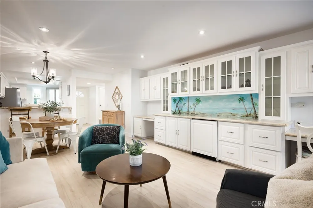 4682 Warner #C110 Huntington Beach, CA 92649
