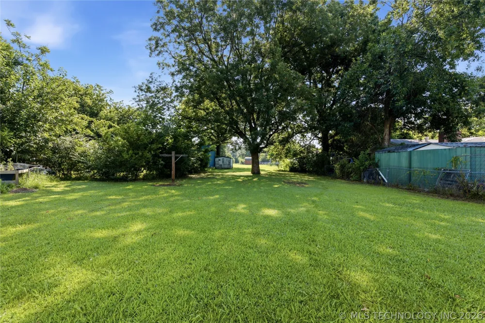 705 S State Street Wagoner, OK 74467