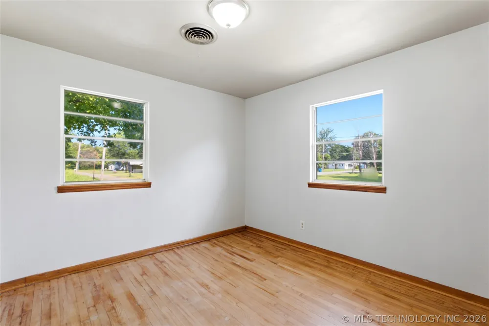 705 S State Street Wagoner, OK 74467