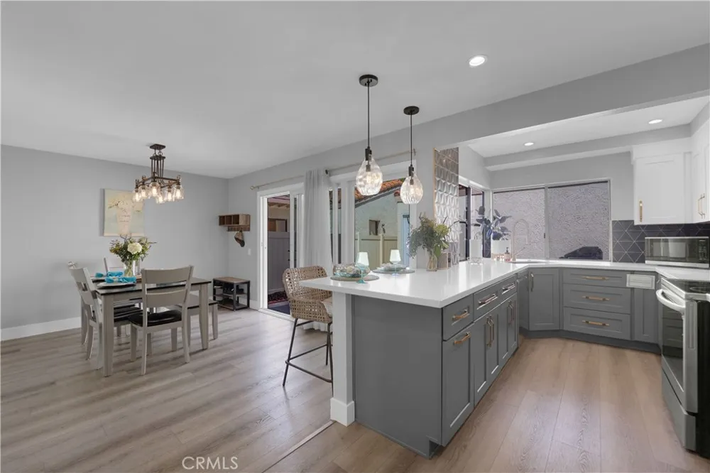 1968 Olivewood Court Thousand Oaks, CA 91362