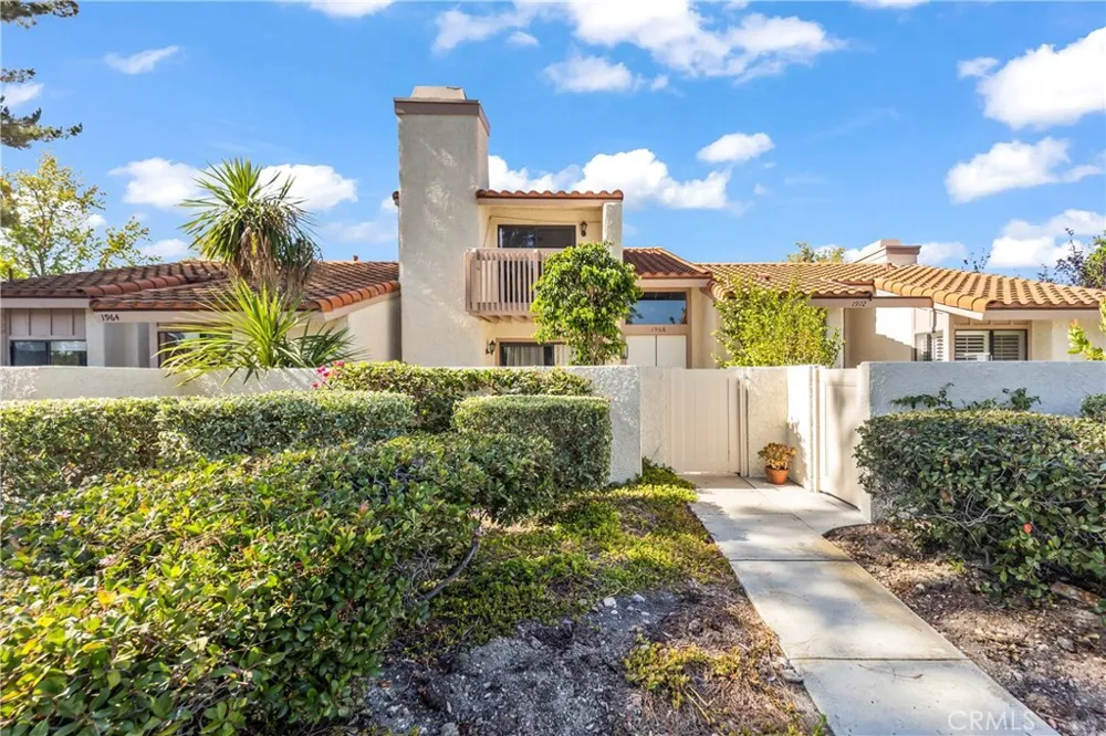 1968 Olivewood Court Thousand Oaks, CA 91362