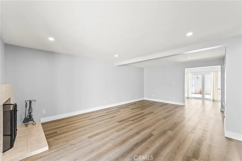 1968 Olivewood Court Thousand Oaks, CA 91362