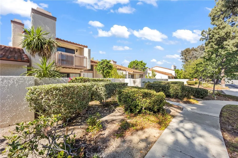 1968 Olivewood Court Thousand Oaks, CA 91362