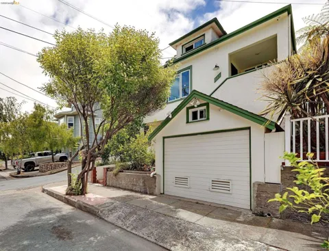 243 Nevada Ave
