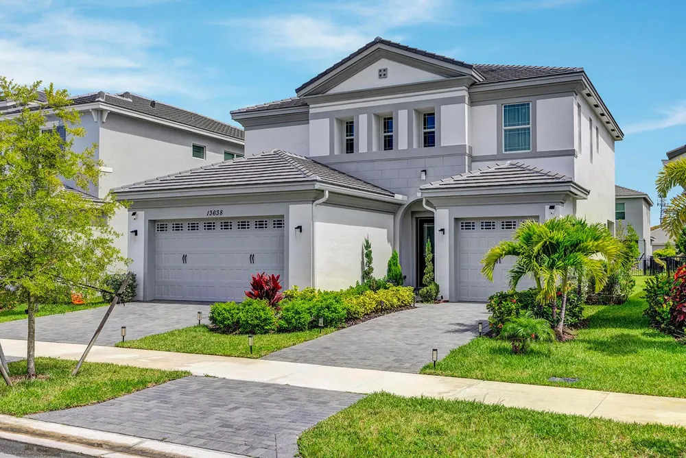13638 Spruce Pne Drive Westlake, FL 33441