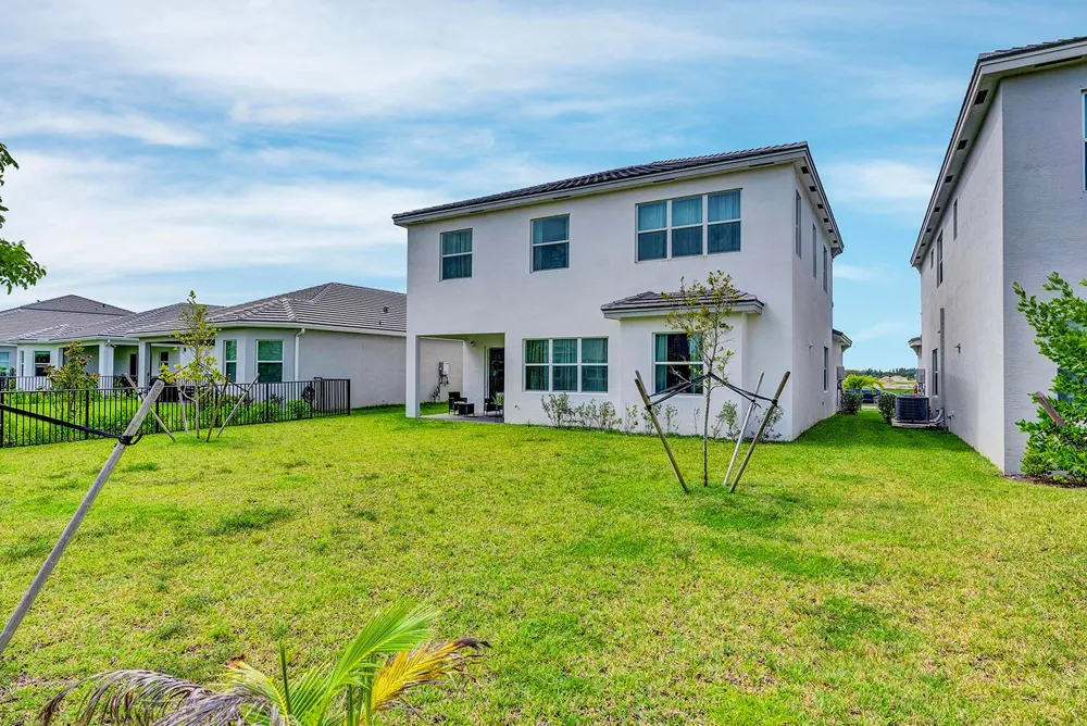 13638 Spruce Pne Drive Westlake, FL 33441