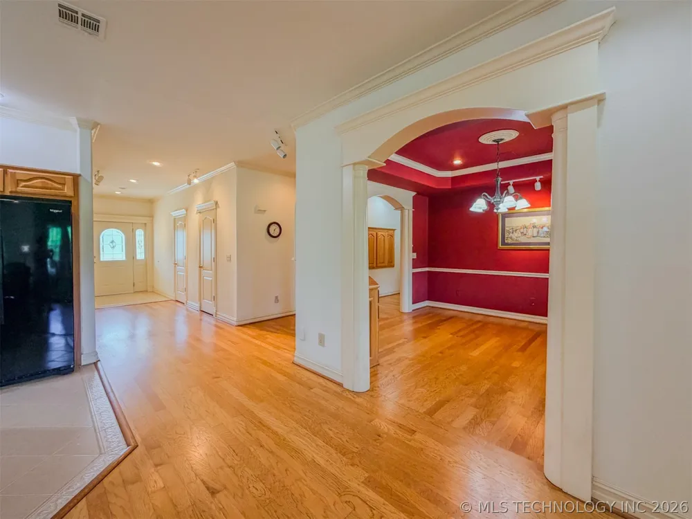 15224 W Jones Road Tahlequah, OK 74464