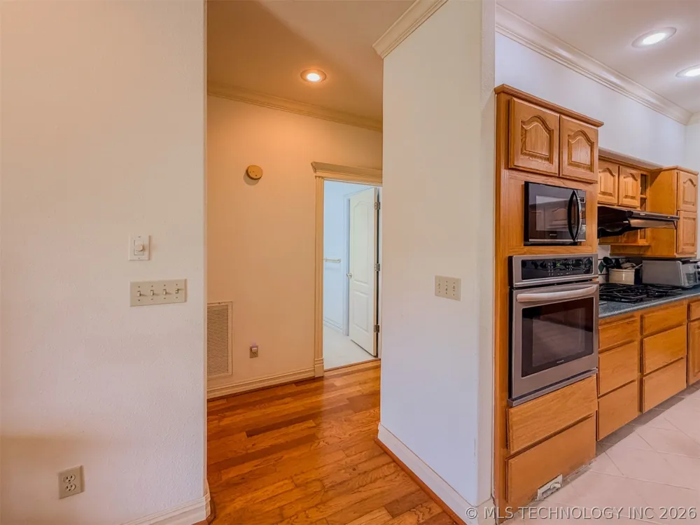 15224 W Jones Road Tahlequah, OK 74464