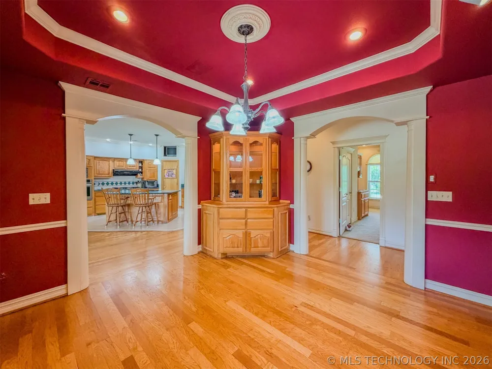15224 W Jones Road Tahlequah, OK 74464