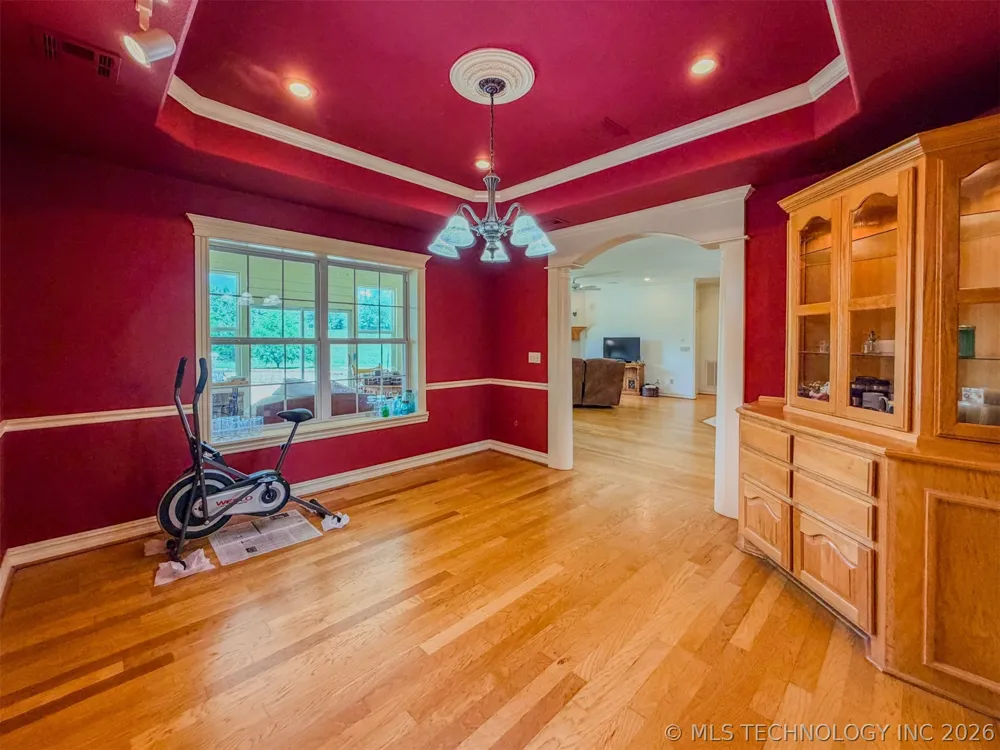 15224 W Jones Road Tahlequah, OK 74464