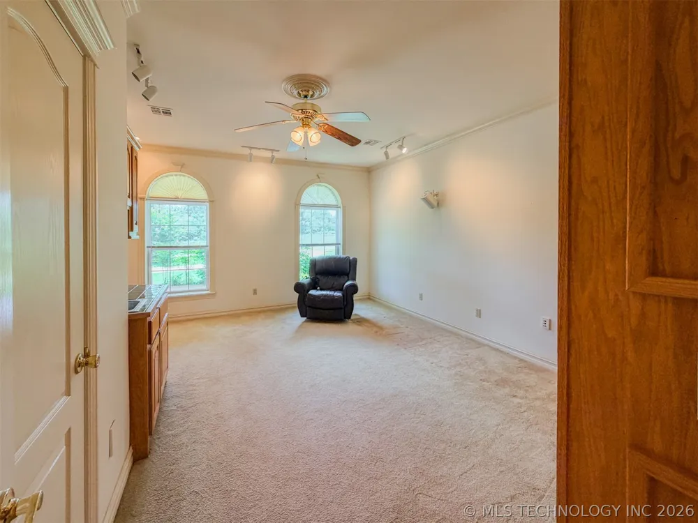 15224 W Jones Road Tahlequah, OK 74464