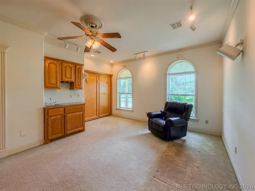 15224 W Jones Road Tahlequah, OK 74464